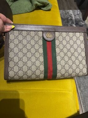 AUTHENTIC Gucci GG Supreme Web Stripe Canvas Clutch